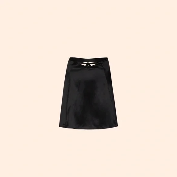 1HR SALE ⚡Reformation Tallulah Skirt (Black)